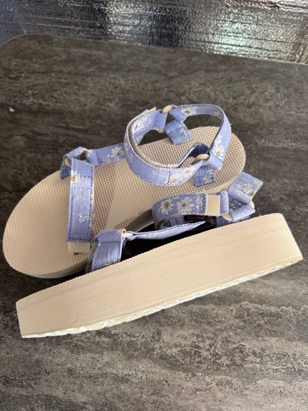 Teva Flatform Universal Gloriosa Sandal . W’S size 9 - Picture 6 of 6